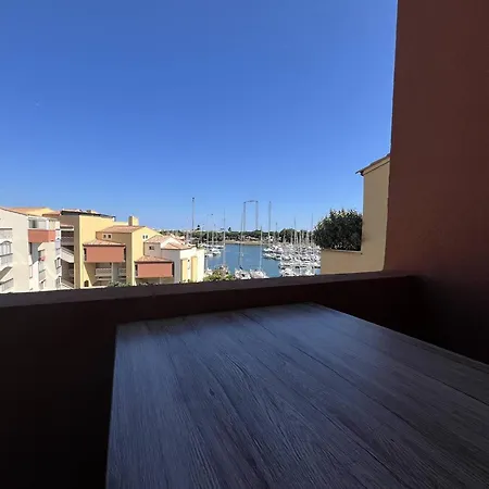 Studio Renove Avec Parking Et Climatisation Pour 2 Personnes - Fr-1-749-71 شقة *