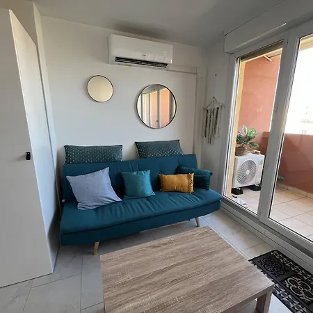 Studio Renove Avec Parking Et Climatisation Pour 2 Personnes - Fr-1-749-71 * آجد