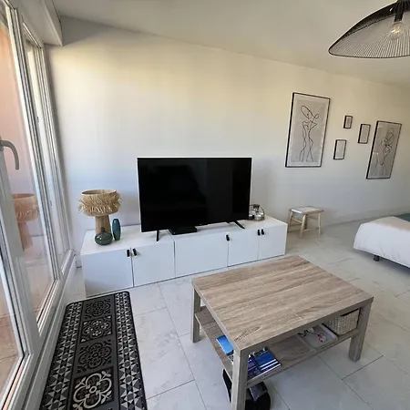 شقة Studio Renove Avec Parking Et Climatisation Pour 2 Personnes - Fr-1-749-71 آجد